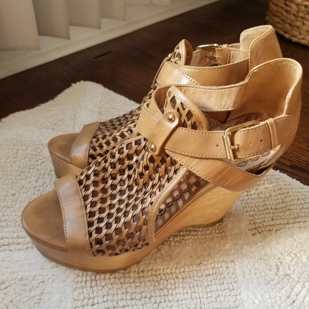 Juicy courure- shoes- women's- size 8